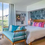 Kaimana Beach Hotel